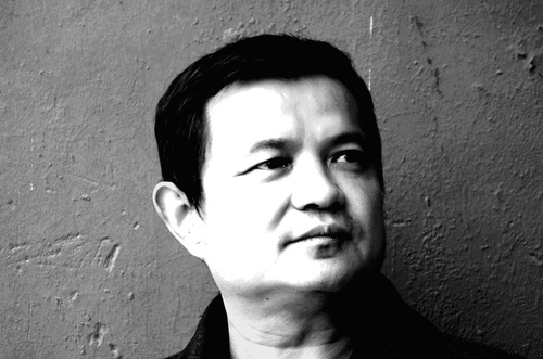 马启代(徐敬亚 摄) 马启代(徐敬亚 摄)