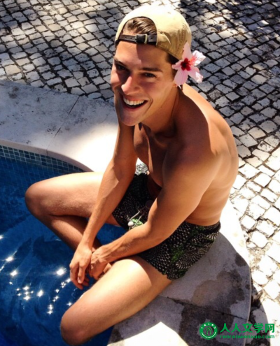 女生必看:约会的时候千万别做这些事! 约会必看:头几次约会的时候千万别做这些事!